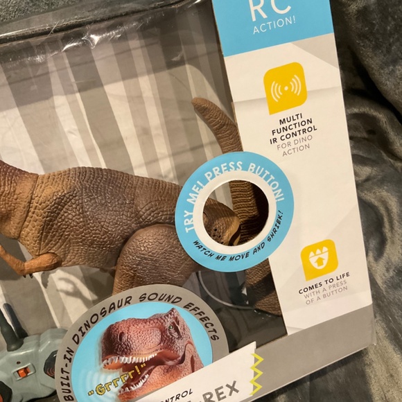 Dinosaur Animated T-Rex Sharper Image Remote Control - Picture 5 of 9